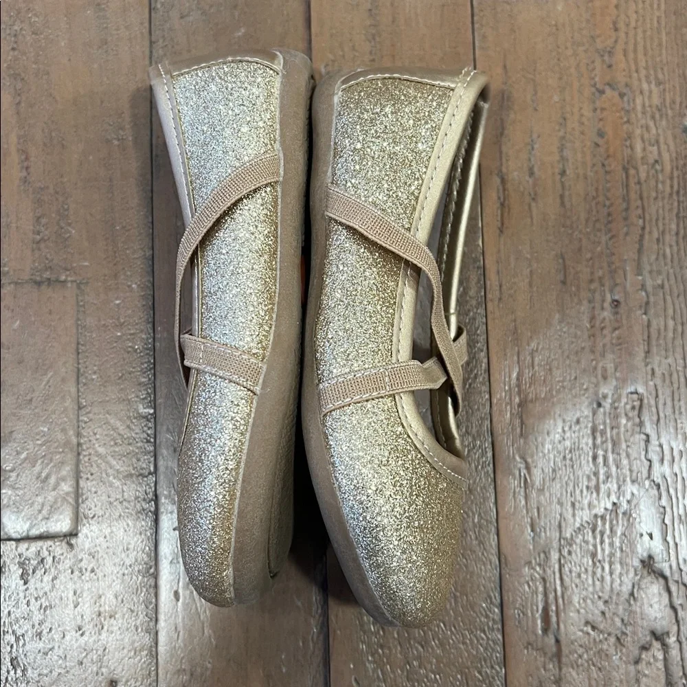 Livie & Luca gold metallic glitter cross strap Mary Jane flats size 6
